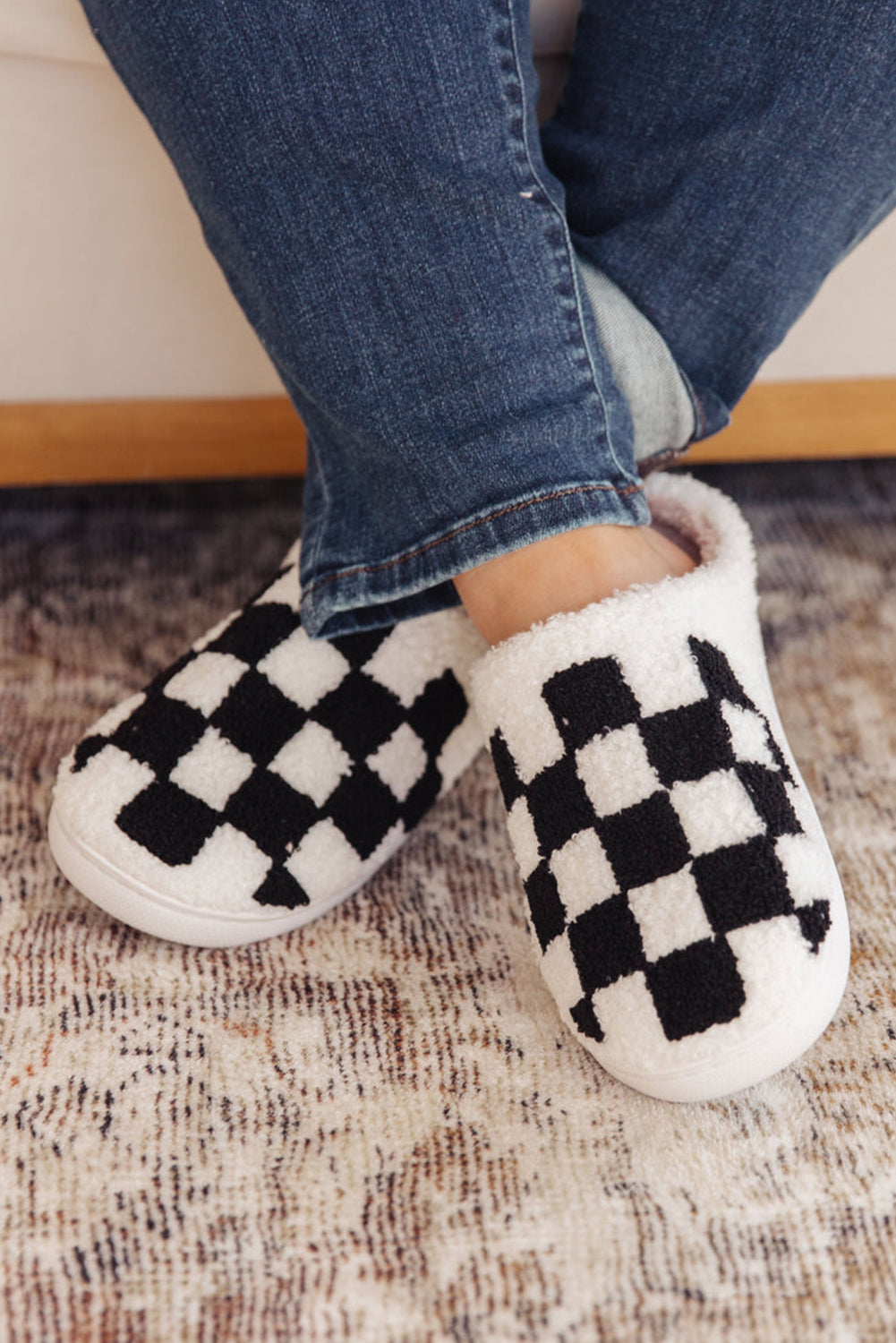 Black Checkered Print Fuzzy Slippers