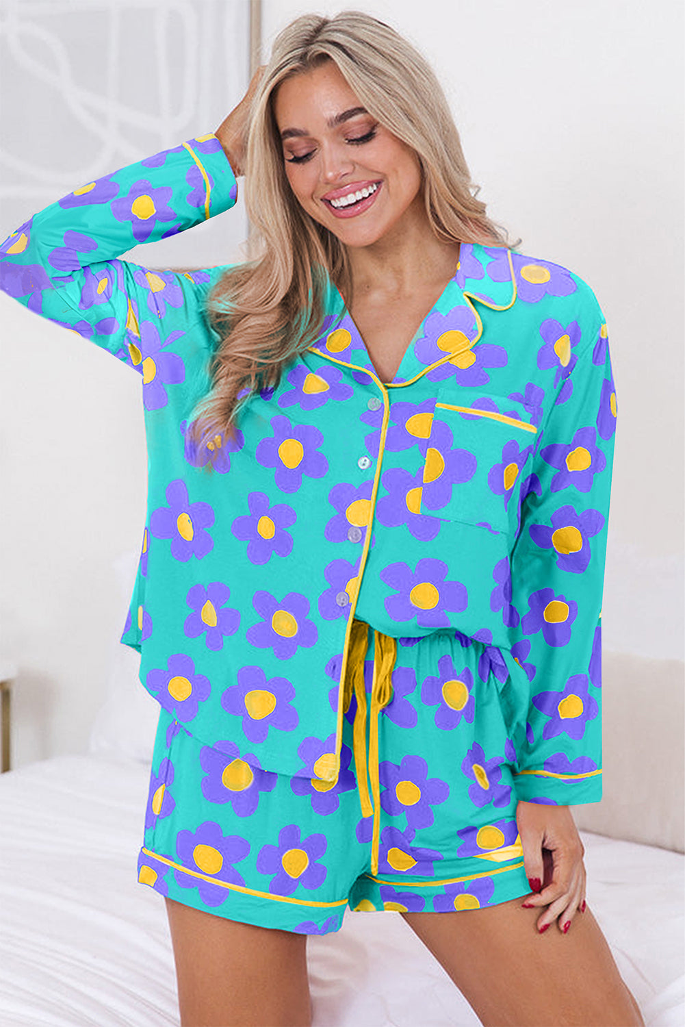 "Green Floral Print Pajama Set with Long Sleeve Shirt and Shorts"