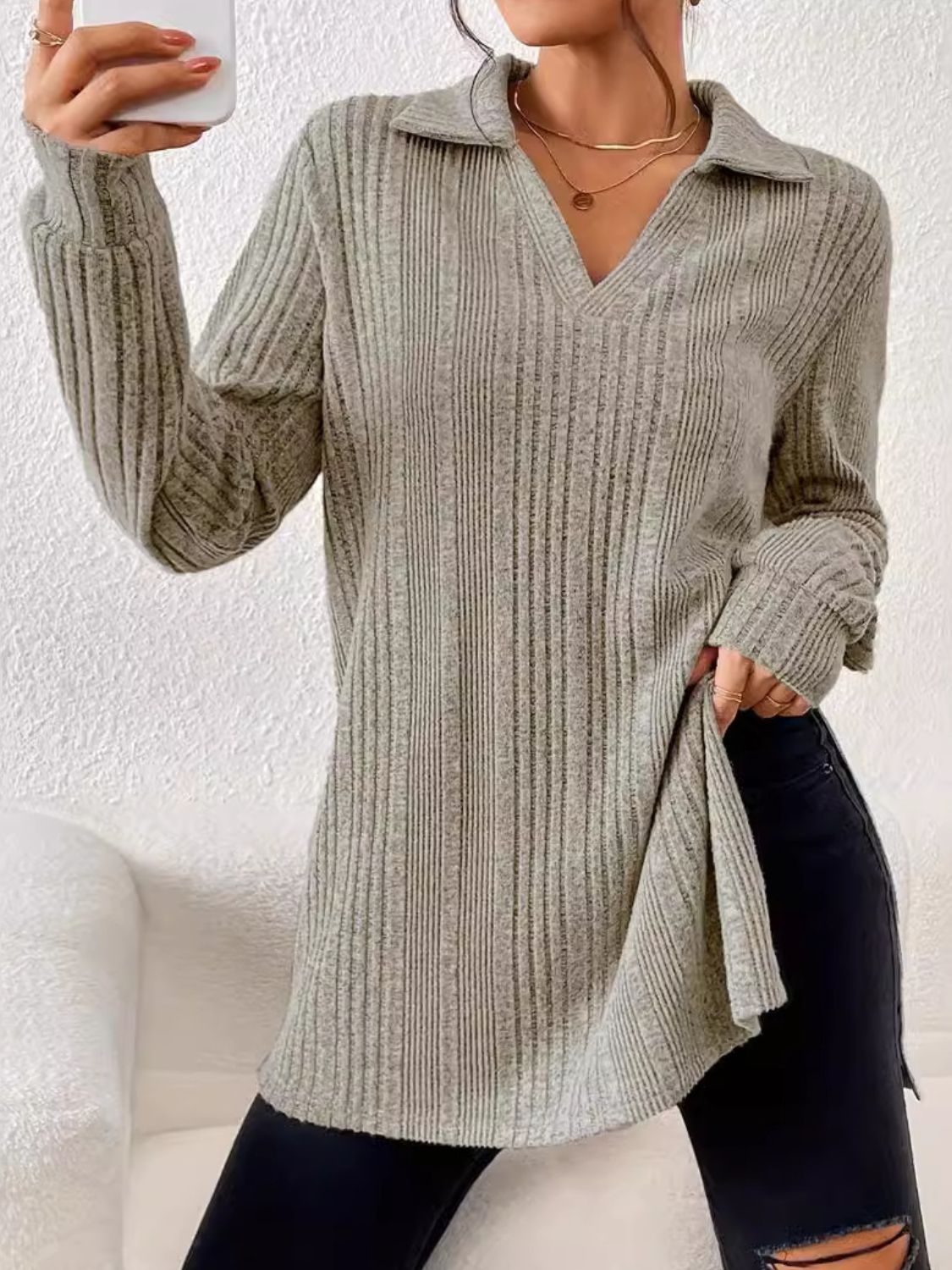 Slit ribbed Collar Long Sleeve Top