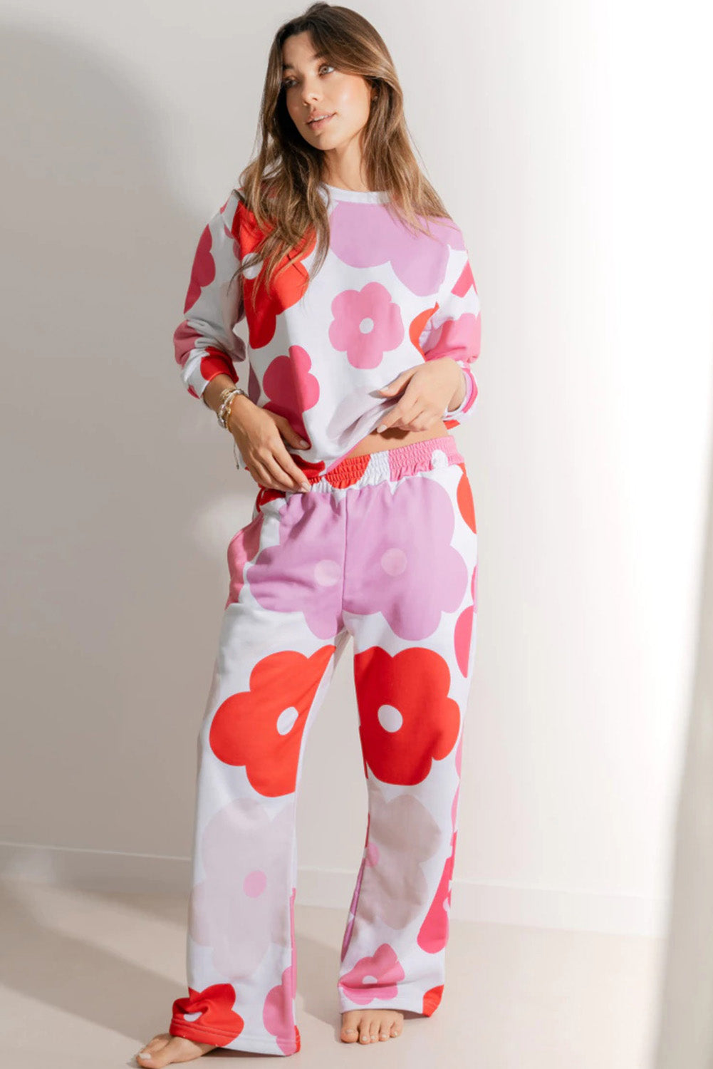 Elegant White Floral Print Lounge Set