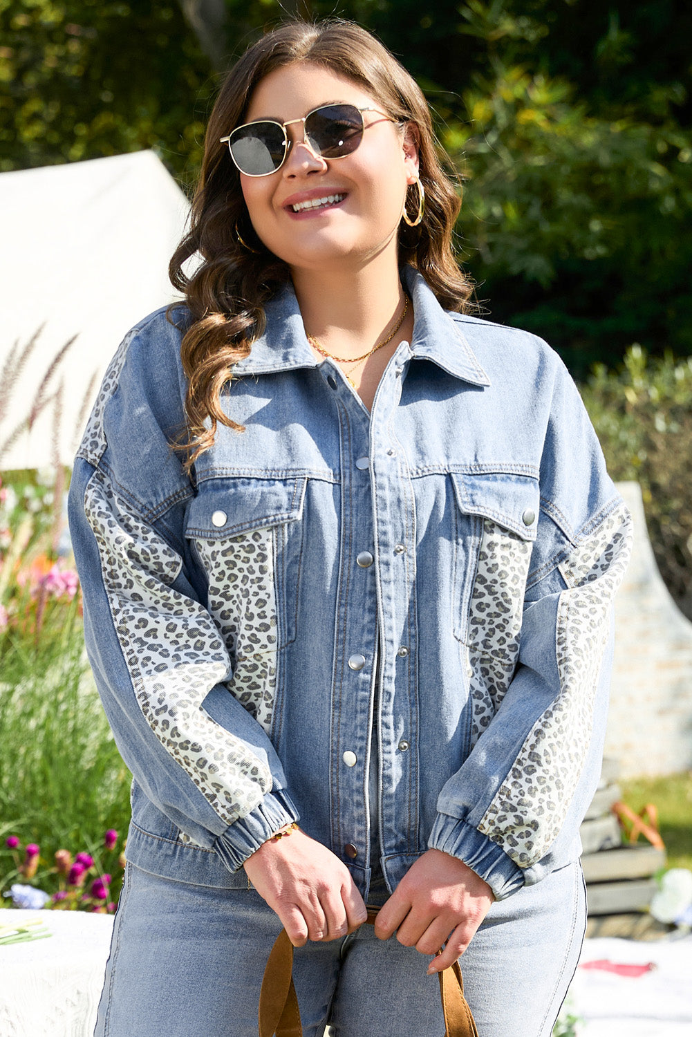 Plus-Size Denim Jacket with Trendy Leopard Patchwork and Flap Detail