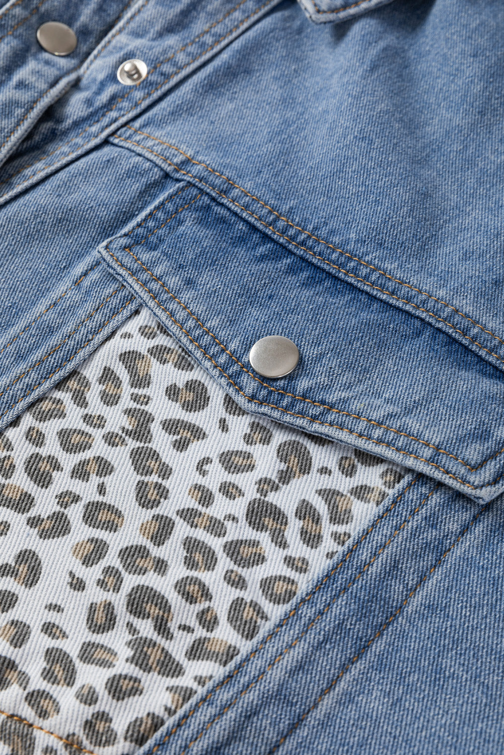 Plus-Size Denim Jacket with Trendy Leopard Patchwork and Flap Detail