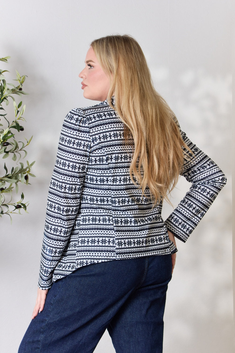 e7c4e9b4dc654de4b60da35c02df35cb-Max