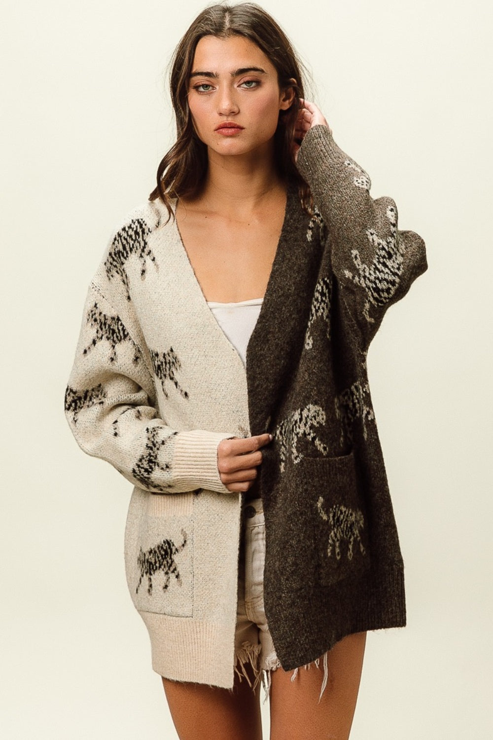 Open Front Long Sleeve Contrast Cardigan with Stylish Tiger Design
